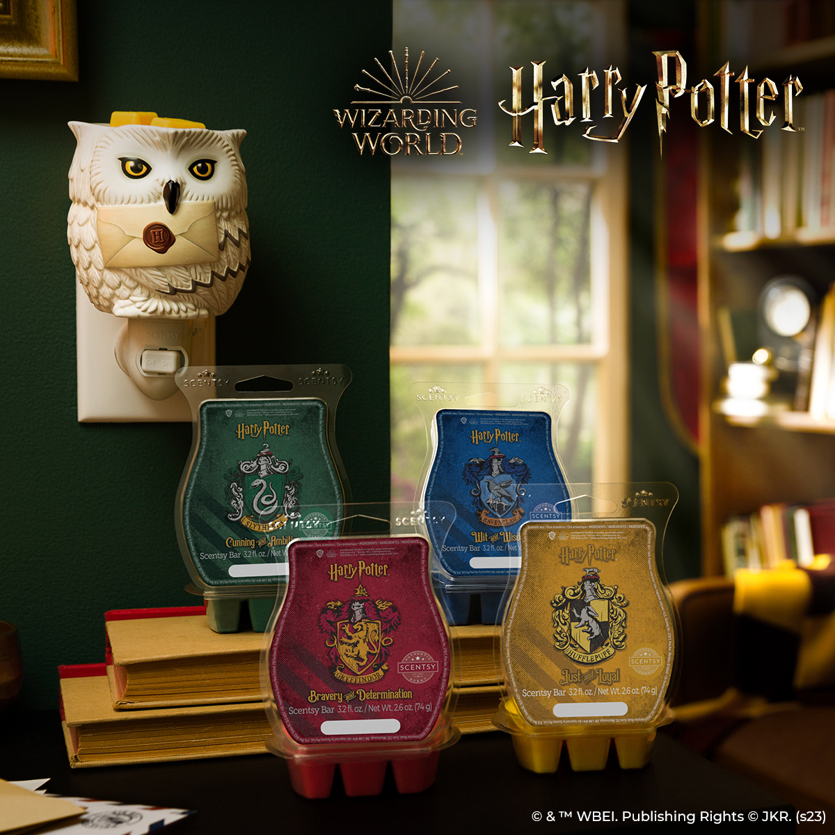 Hogwarts Scentsy Warmer (Harry Potter)  Scentsy, Scented wax warmer,  Scentsy buddy